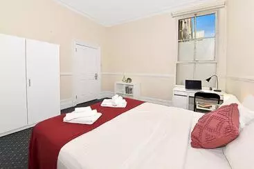 Pensão 206dr2 & 3   Large Rooms In Carlton 2br Apt! Ac, Smart Tv, Pkg!