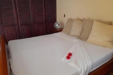 تختخواب و صبحانه Beachgem