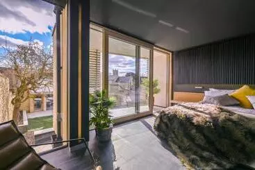 Aamiaismajoitus (B&B) Luxury Private Bedroom, No Breakfast