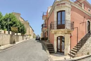 Hotelli Dimore Hyblon