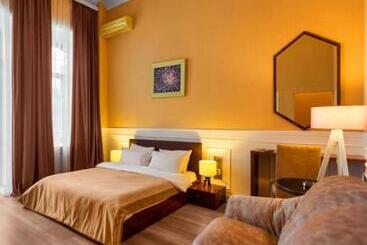 پانسیون Jeanne D Arc