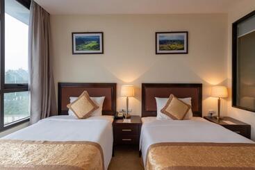 Hotel Red River View