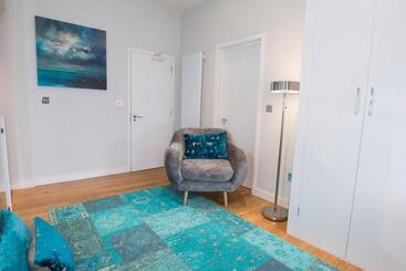 Pensiune 4 Spicer Road