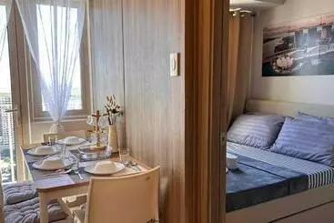 Hotelli Smdc Breeze Residences