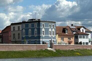 Pension Zum Goldenen Anker Direkt An Der Elbe