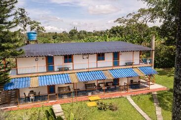 Bed and Breakfast De La Vega Hotel Campestre