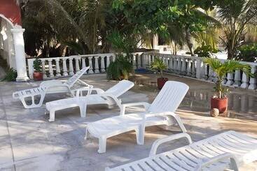 Pension Flamingo Guest House Celestún