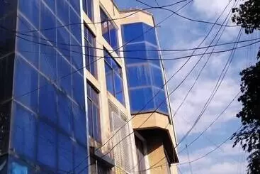 Green Valley Hotel & Restaurent