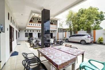 בית מלון כפרי Graha Batugingging