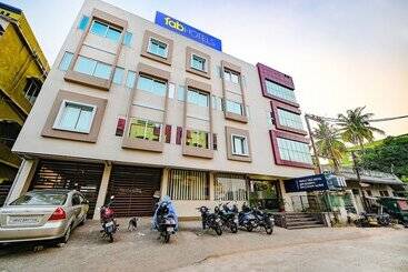 Fabhotel Triple Tree