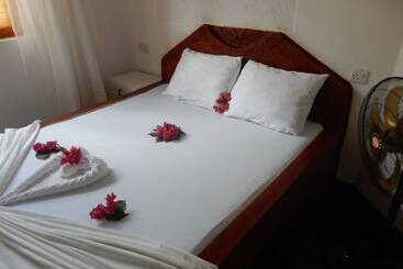 Отель Mudi House