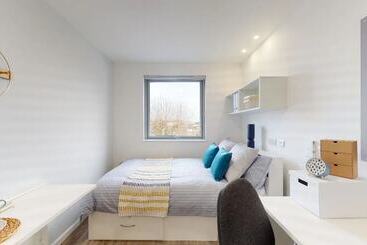 Aparthotel Westcombe House