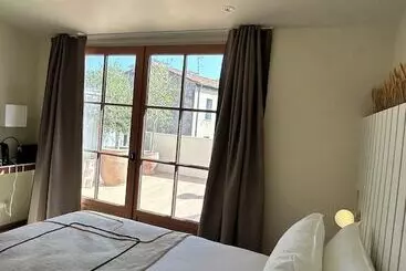 هتل Maison Soleil