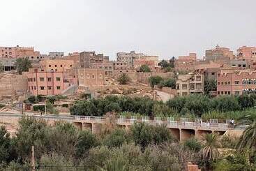 پانسیون Riad Taourirte