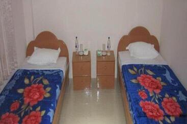 هتل Alliance Resort