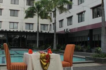 Hotel Asialink Premier