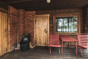 استراحتگاه Ukonjärven Holiday Village