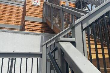 Appart'hotel L Auberge De France Inn