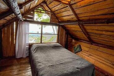 هتل Nidos De Pajaros