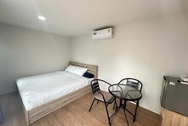 Hotel Bannrai Tayai Cafe And Resort