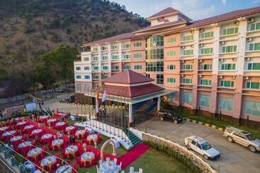 هتل Royal Taunggyi