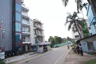 Hotel Diya Lodge !! Near Toy Train Park !! New Digha !!