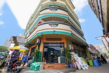 Hotel Reddoorz At Emperor Manila Boutique