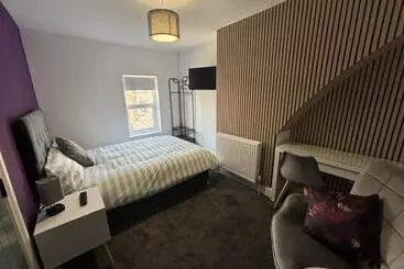 Majatalo Ensuite Rooms Serviced Accommodation Close To Bae