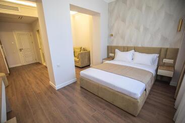 Ketrin Hotel Restaurant