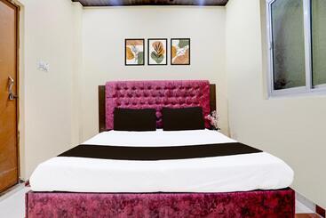 Oyo Hotel Dharma Stay