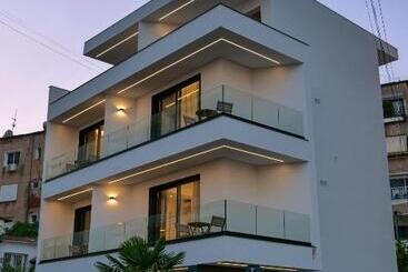 هتل Austin Boutique