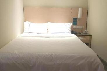 Hotel City Comfort Inn Wuzhou Municipal Square