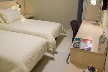 Hotel Jinjiang Inn Shanghai International Tourism And Resorts Zone Zhoupu Zhouzhu Highway Branch