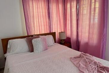 پانسیون Techas Mansion Guesthouse