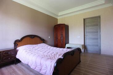 Pensão Vs Guest House