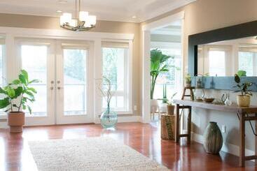 تختخواب و صبحانه Welcome Home