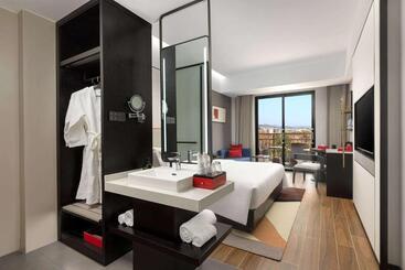 酒店 Ramada By Wyndham Xishuangbanna Jinghong