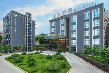 Meet Garden Hotel Baiyun International Airport