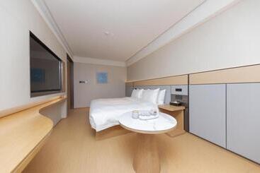 Ji Hotel Wuhan Optics Valley Daxueyuan Road