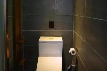 Hotel James Joyce Coffetel·shenyang North Railway Station Shifu Square