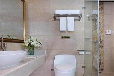 Vienna Hotel Inner Mongolia Chifeng Chixi Road