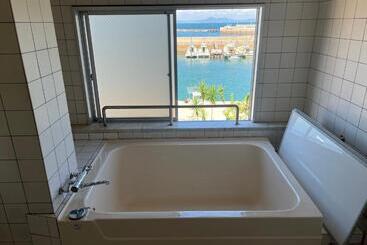 Hotel 魚島観光センター