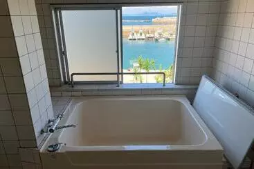 Otel 魚島観光センター