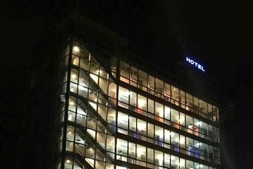 فندق Golden Tree