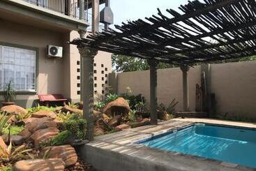 호스텔 Komati Kruger Villas