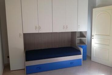 膳宿费 Posto Letto In Stanze Singole Al Centro Di Enna