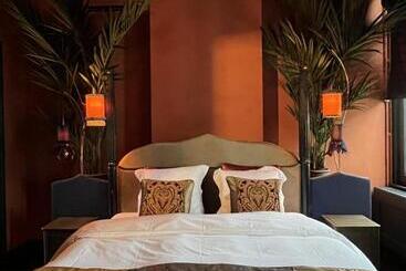 تختخواب و صبحانه Guesthouse Nights By Morpheus