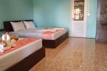 Koh Ngai Kaimuk Thong Resort