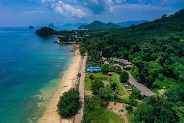 Holiday Resort Sha Plus