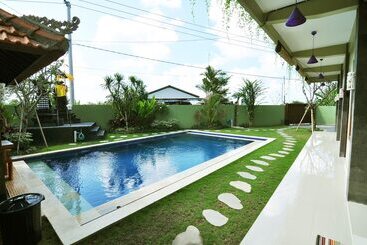 Nocleg ze śniadaniem Cempaka Mas Guest House Canggu